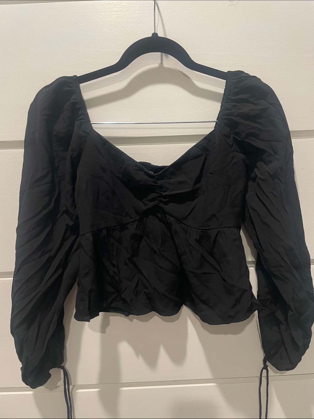 miami Black Puff Sleeve V-Neck Cropped Blouse